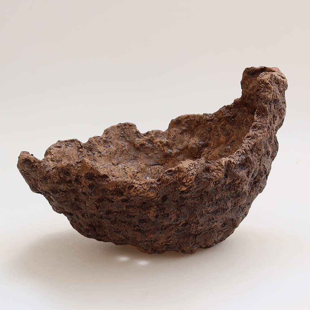 Keramische schaal 18 x 16 x 13,5 cm, kleur bruin