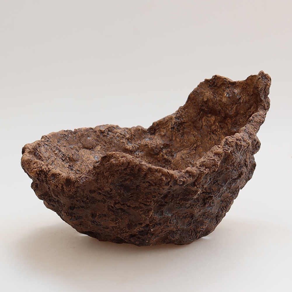 Keramische schaal 19 x 17 x 13 cm, kleur bruin