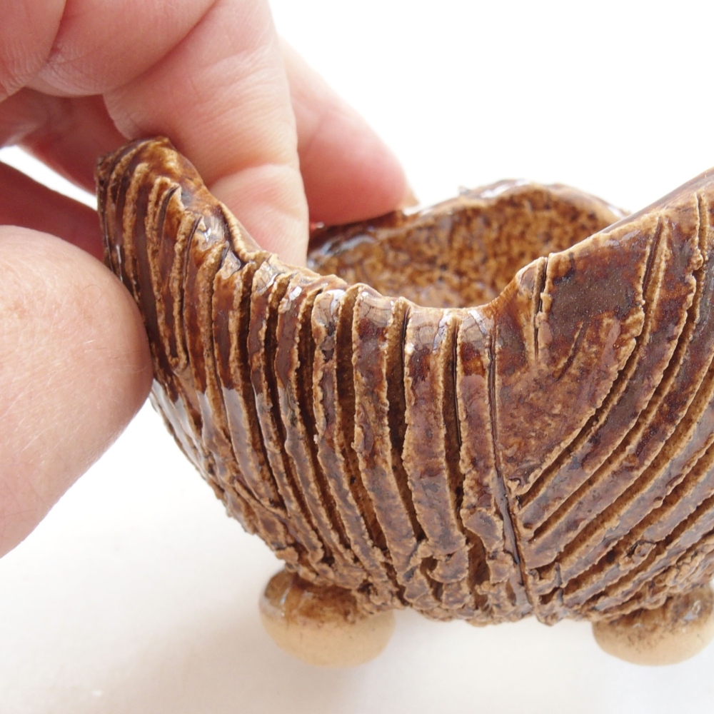 Keramisch Schelp 8 x 7,5 x 6 cm , kleur bruin