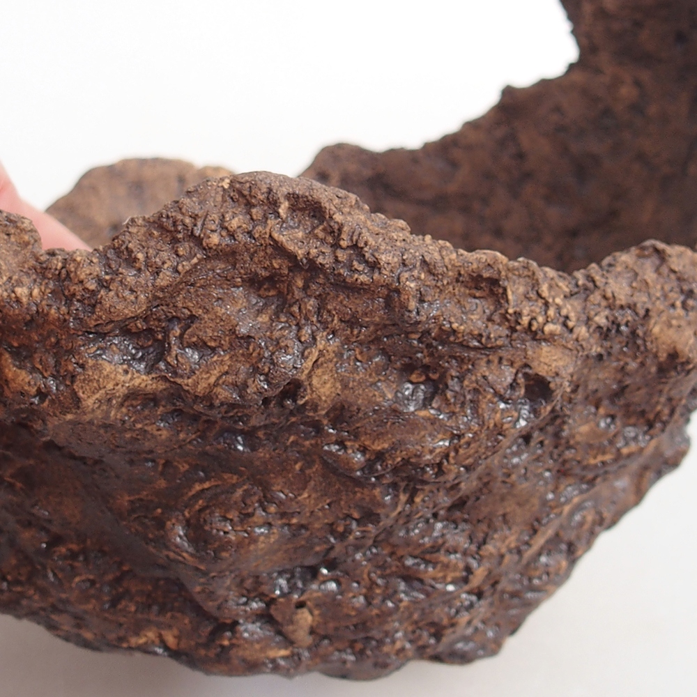 Keramische schaal 14 x 13 x 12 cm , kleur bruin