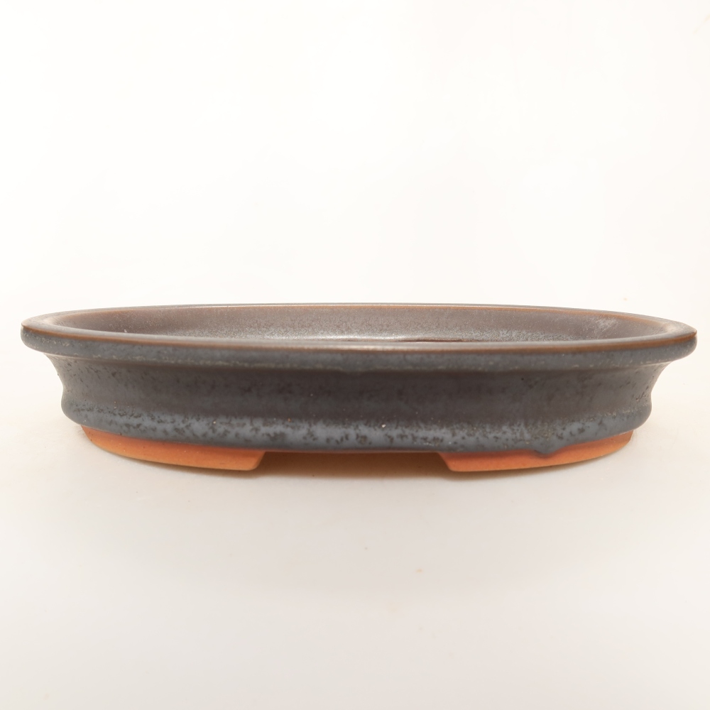 Keramische schaal  21 x 15 x 4 cm, metaalachtige kleur