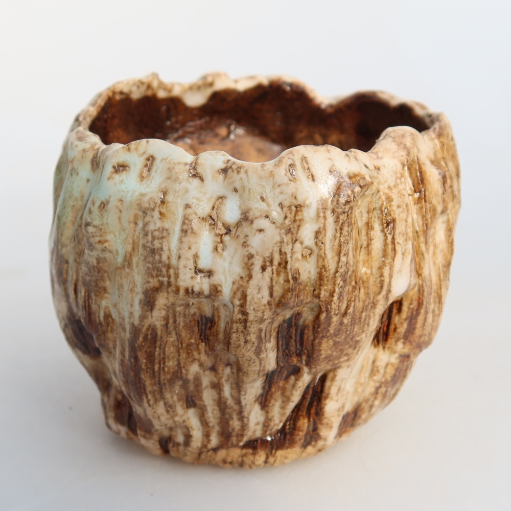 Keramische schaal  7,5 x 7 x 6,5 cm, kleur witbruin