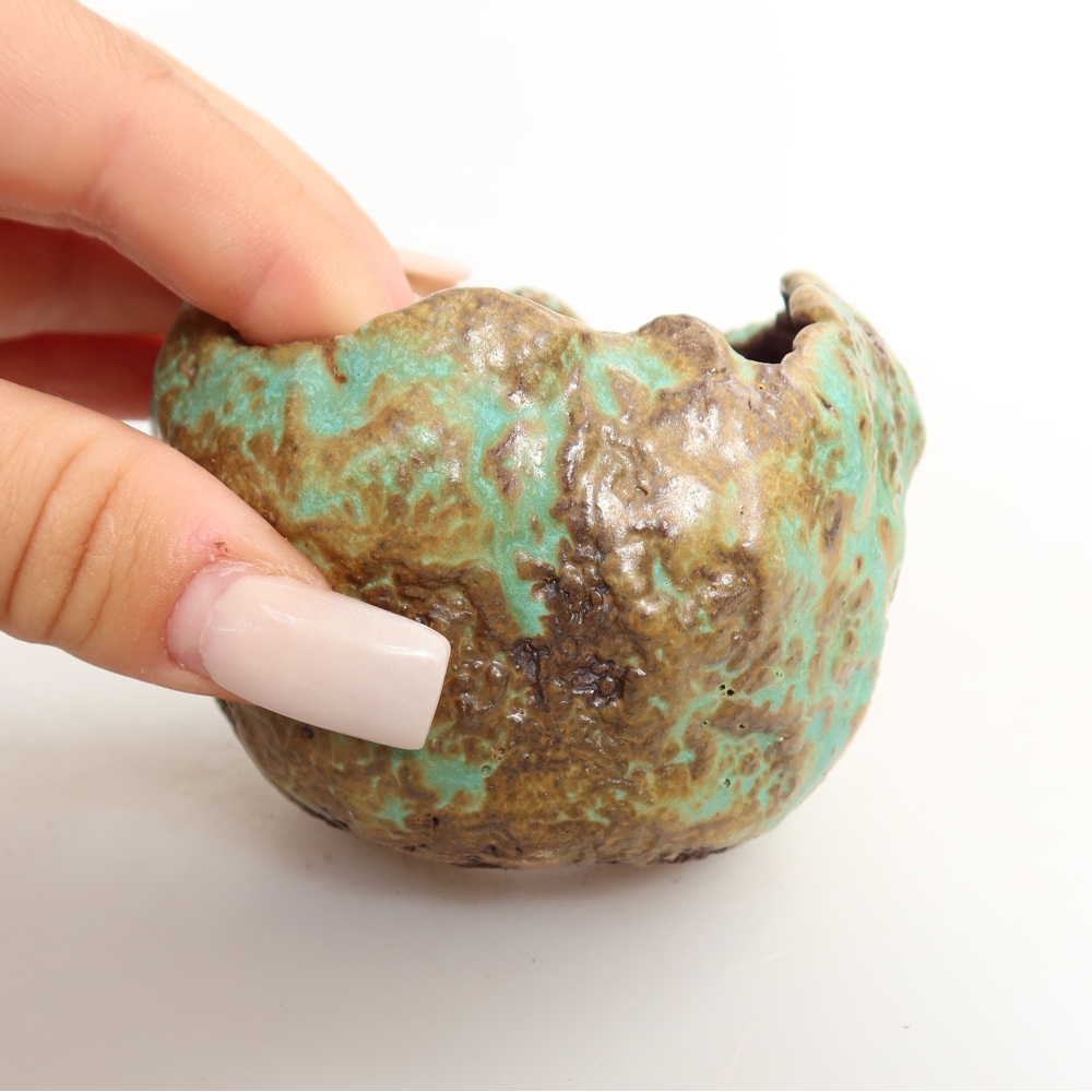 Keramische schaal  7 x 7 x 6 cm, kleur groen