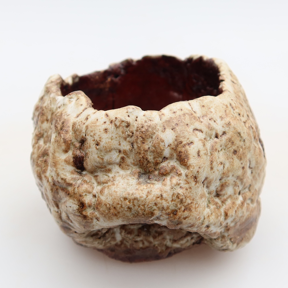 Keramische schaal  5 x 5 x 5,5 cm , bruin-witte kleur