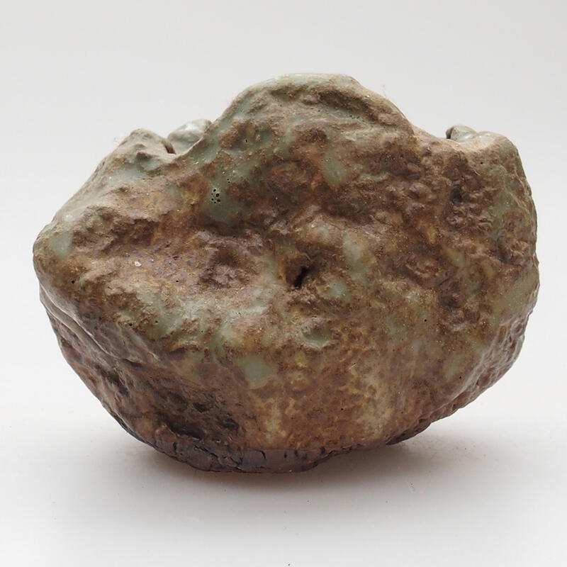 Keramisch Schelp 4 x 5 x 4,5 cm , kleur groenbruin