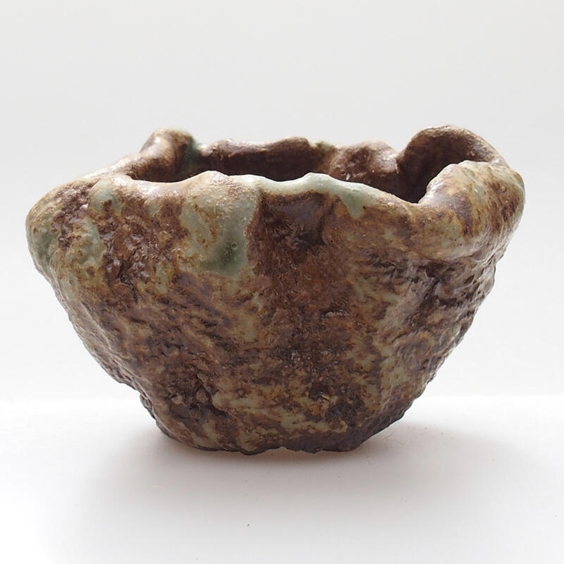 Keramische schelp 6 x 5 x 5 cm , kleur groenbruin