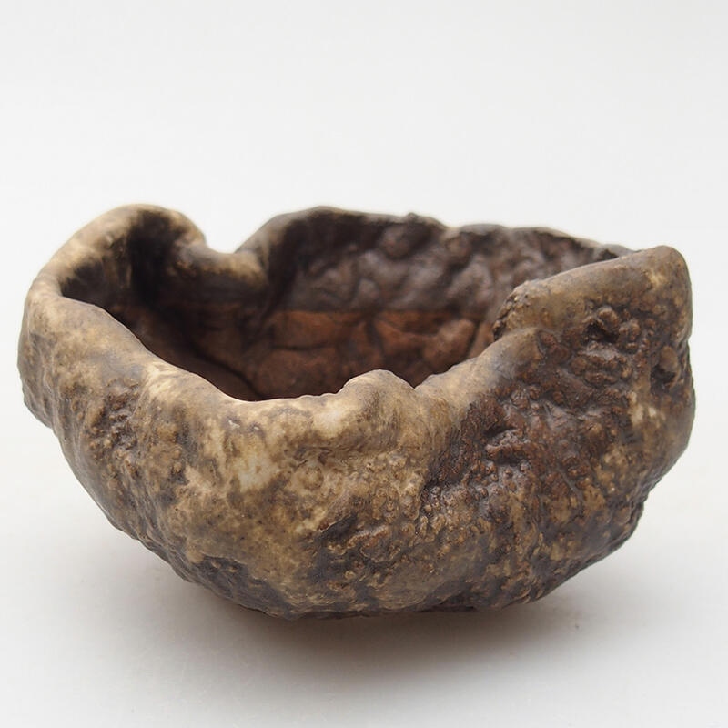 Keramisch Schelp 7,5 x 6,5 x 4,5 cm , kleur bruin