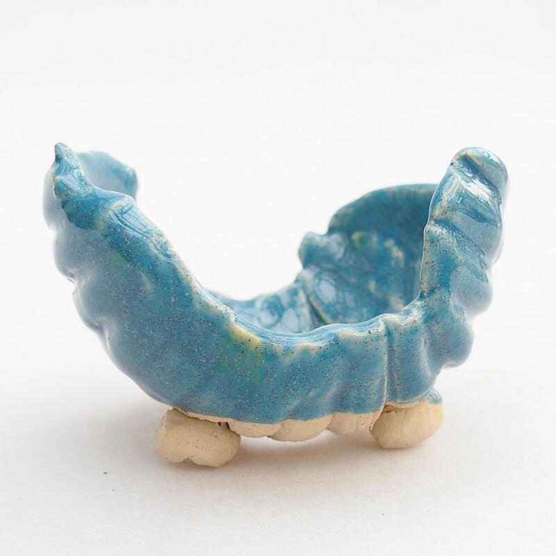 Schelp van keramiek 8,5 x 7,5 x 6 cm , kleur blauw