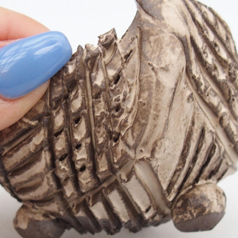 Keramische schaal 8,5 x 8,5 x 6 cm , kleur beige