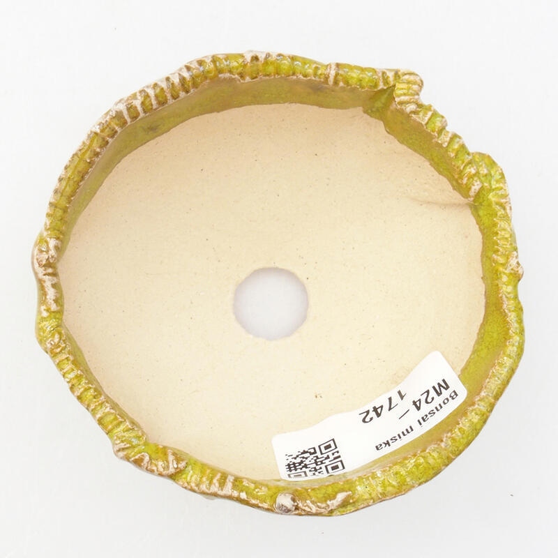 Keramische schaal 9 x 8 x 5 cm , kleur groen