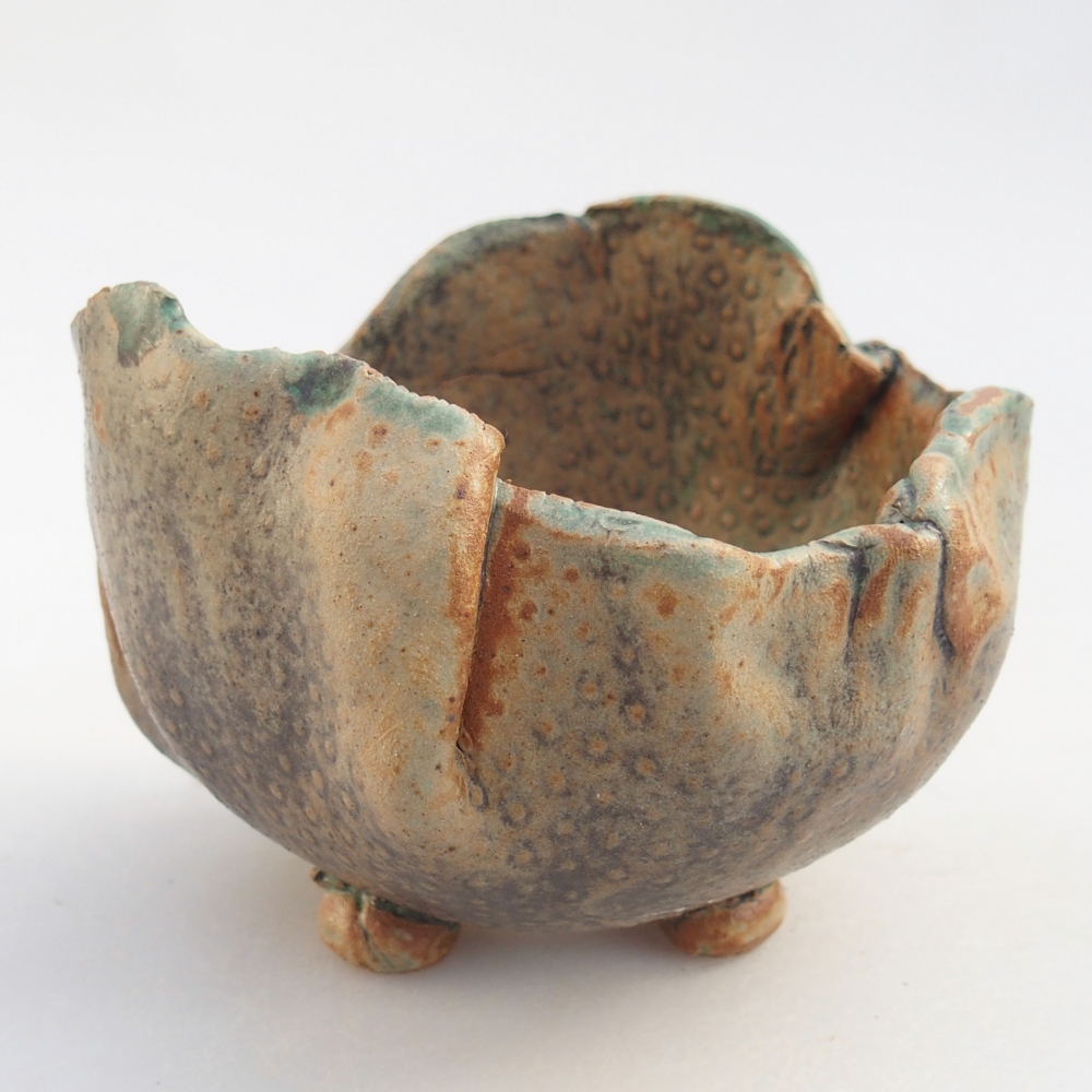 Keramisch Schelp 9,5 x 8,5 x 7,5 cm , kleur bruin-groen