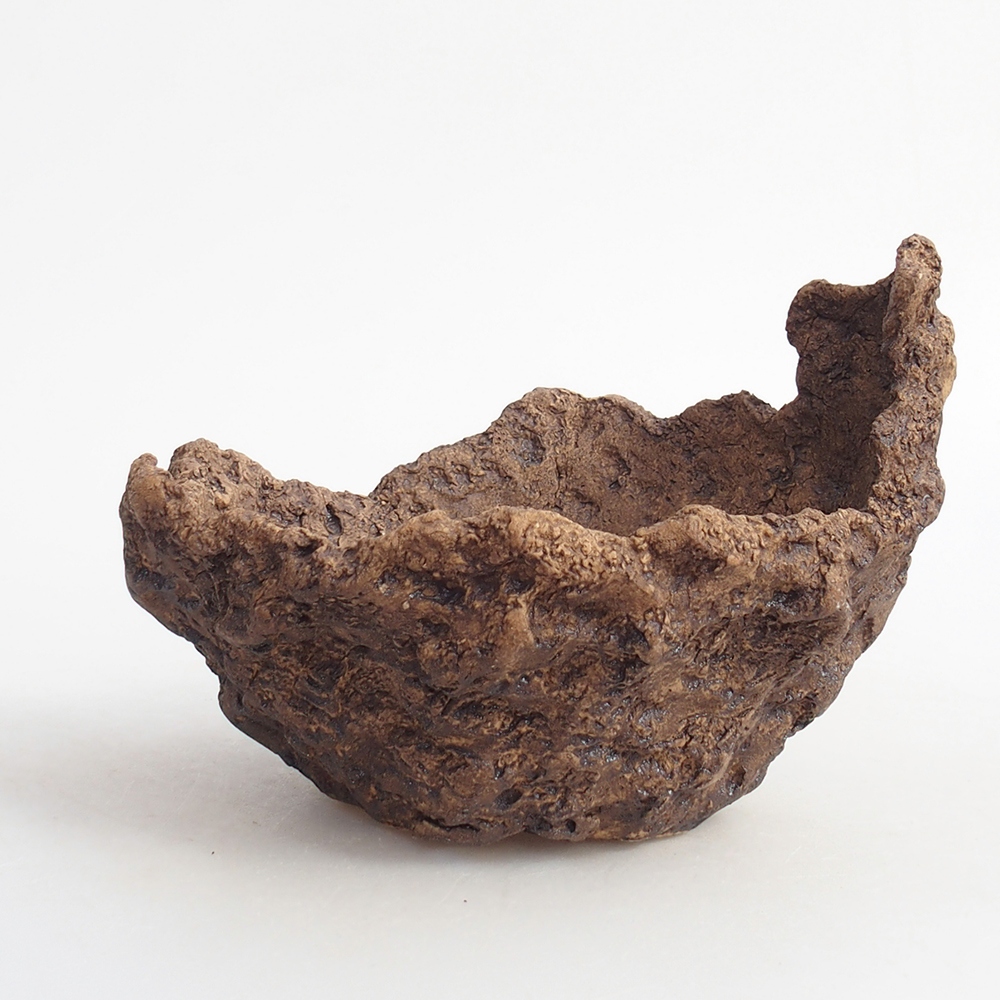 Keramisch Schelp 13,5 x 12 x 11,5 cm , kleur bruin