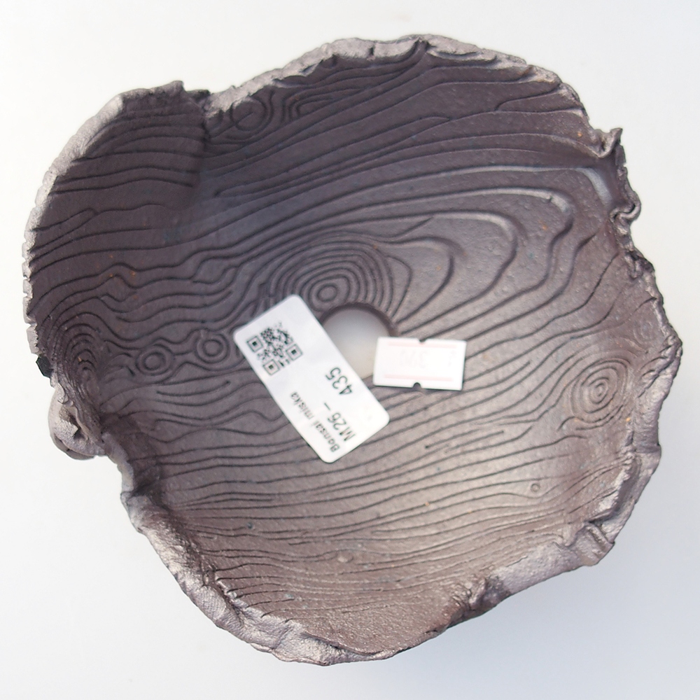 Keramische schaal 13,5 x 12,5 x 8,5 cm , metaalkleur