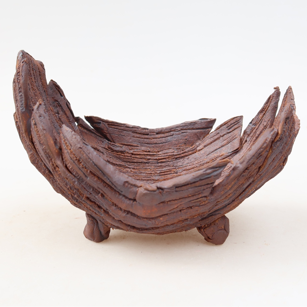 Keramische schaal  15,5 x 10,5 x 10,5 cm, kleur bruin