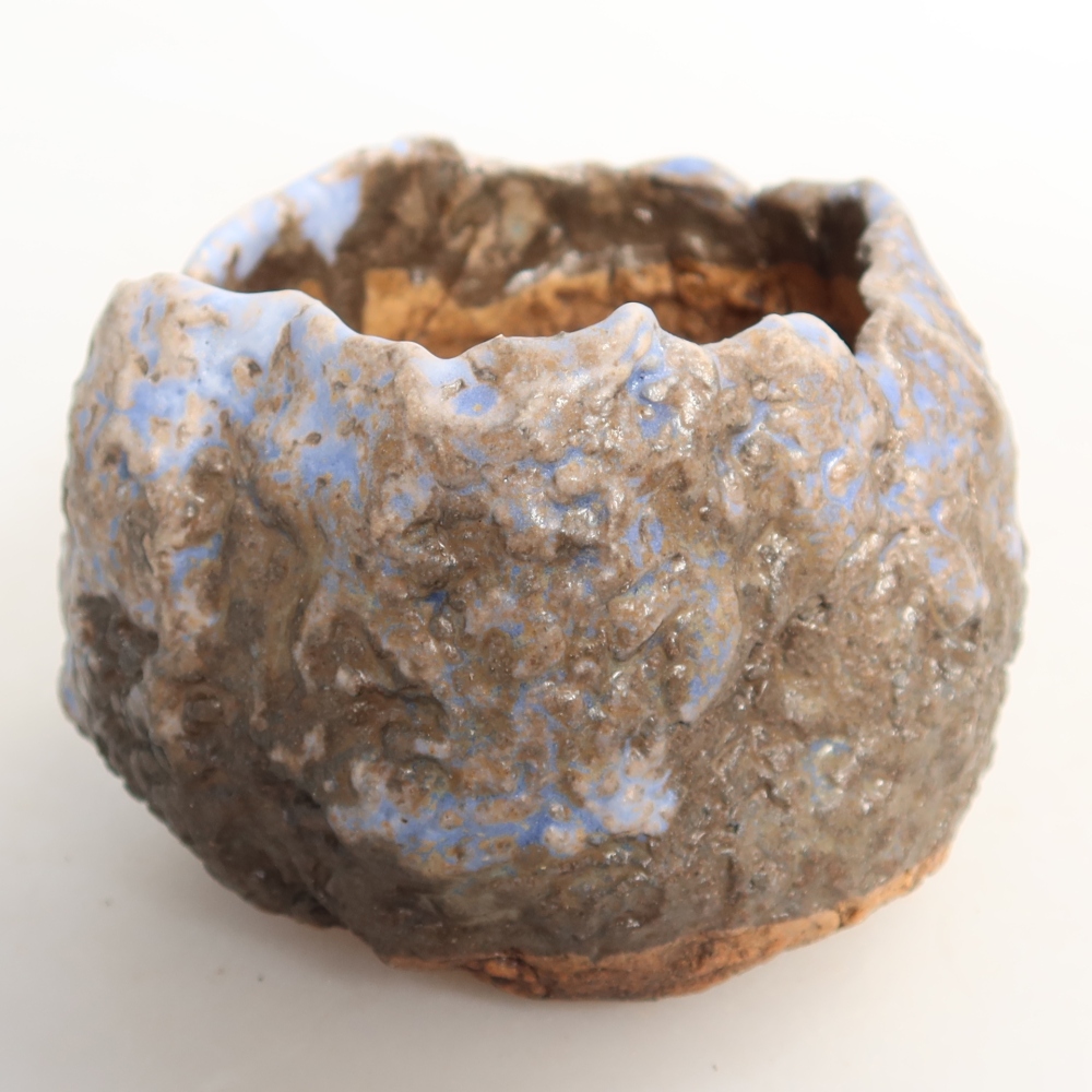 Keramische schaal  7,5 x 7 x 6 cm, kleur blauwbruin