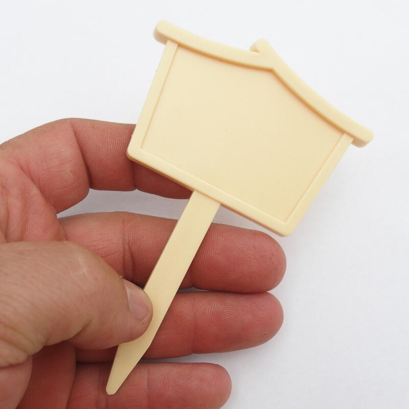 Beschrijving luifel 10 x 6,5 cm