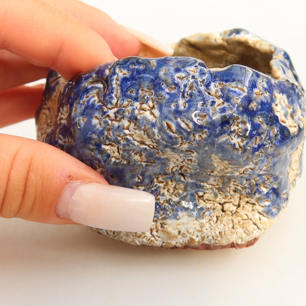 Keramische schaal  7,5 x 8 x 5,5 cm, kleur: blauw-wit