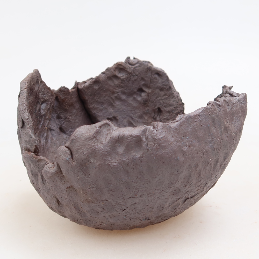 Keramische schaal  10 x 9,5 x 7 cm, metaalkleur
