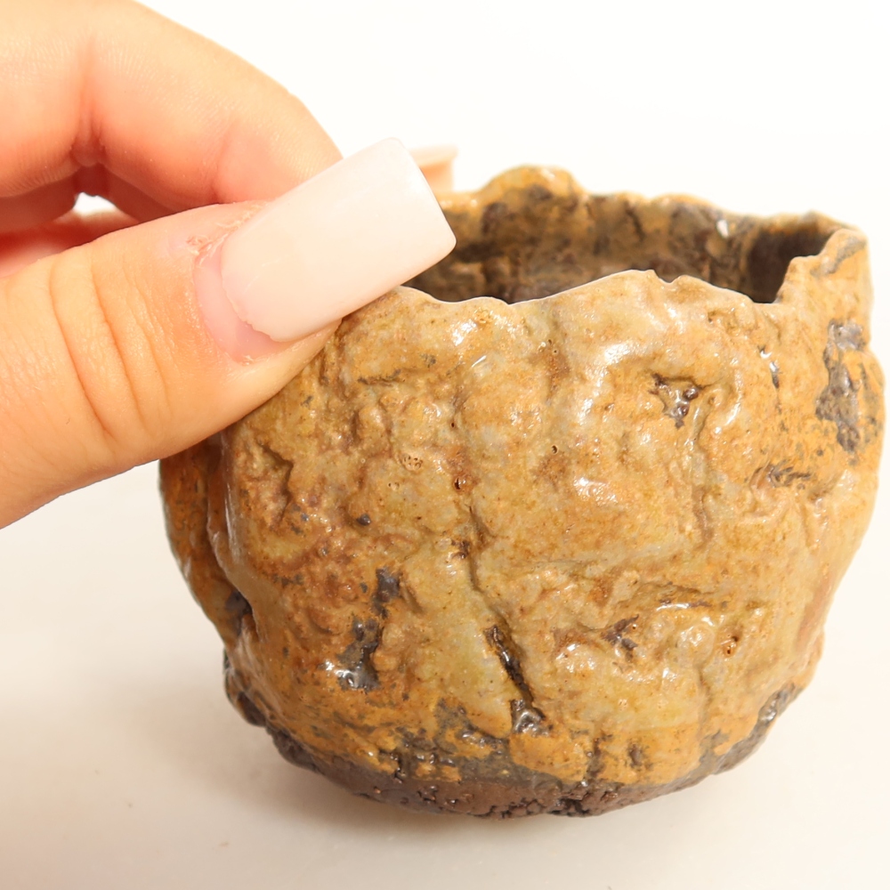 Keramische schaal  7 x 6,5 x 6,5 cm, kleur bruin