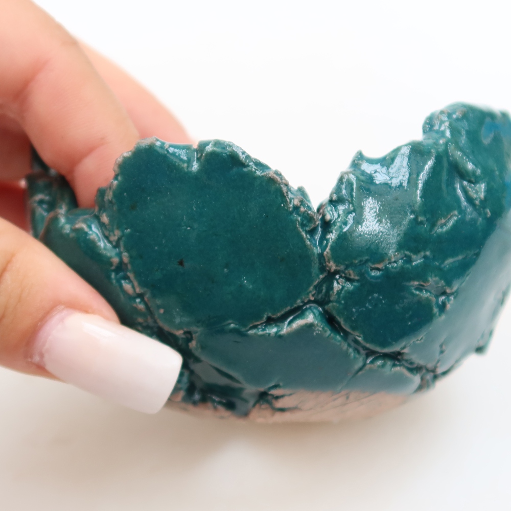 Keramische schaal  9 x 8,5 x 6,5 cm, kleur groen