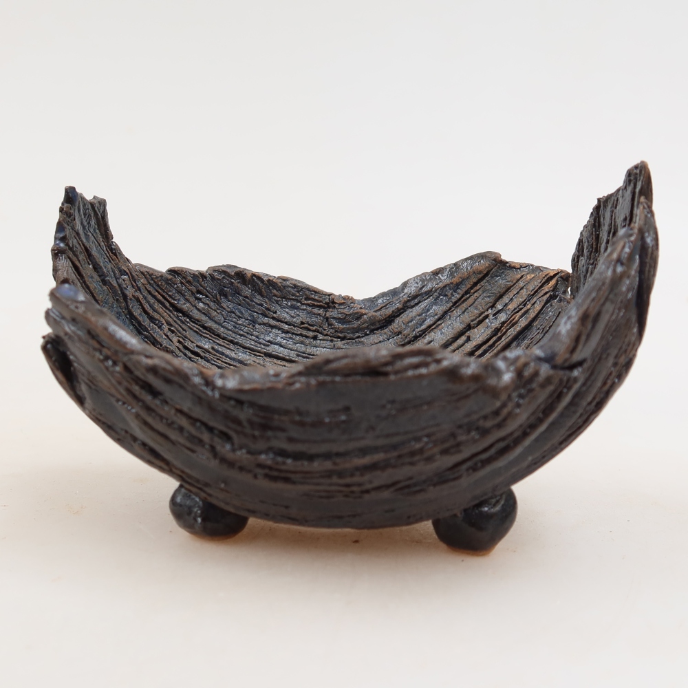 Keramische schaal  10,5 x 8,5 x 6,5 cm, kleur zwartgroen