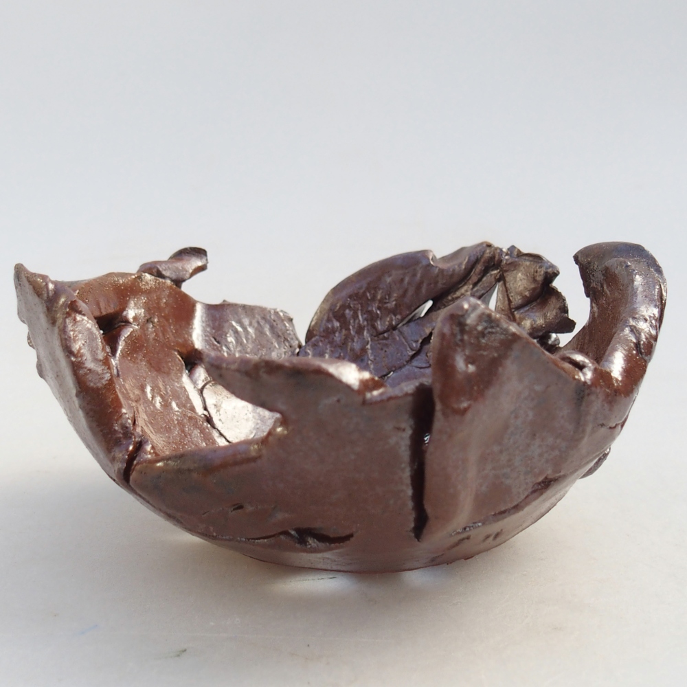 Schelp van keramiek 10 x 10 x 5 cm , kleur bruin