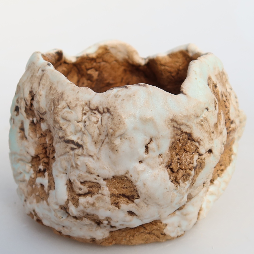 Keramische schaal  7 x 7 x 6 cm, kleur witbruin