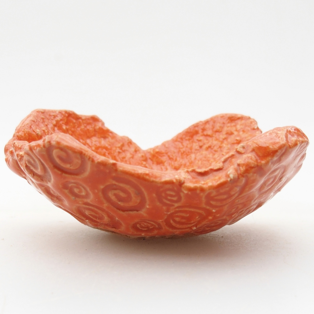 Keramische schaal 9 x 8,5 x 4 cm , kleur oranje