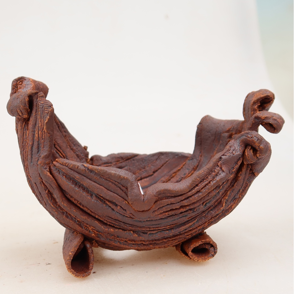 Keramische schaal  10 x 7,5 x 7 cm, kleur bruin