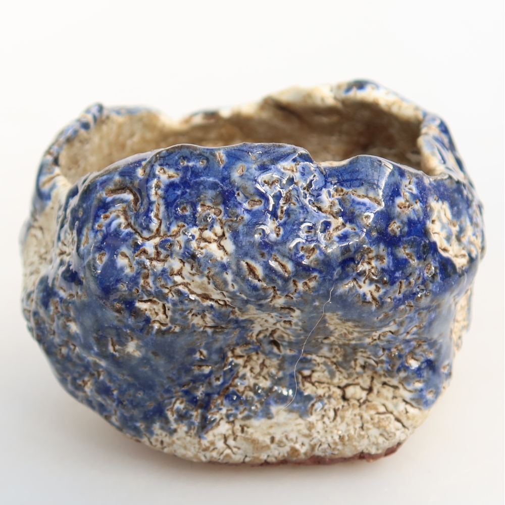 Keramische schaal  7,5 x 8 x 5,5 cm, kleur: blauw-wit