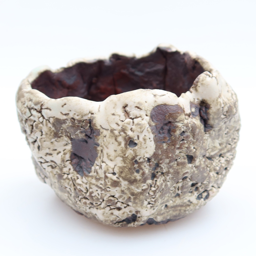 Keramische schaal  7 x 6 x 6 cm, bruin-witte kleur