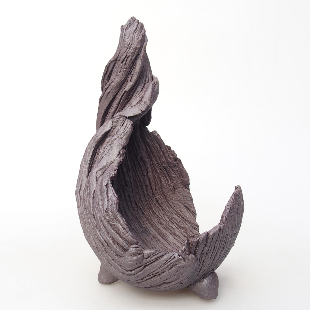 Keramische schaal 8,5 x 8 x 14,5 cm , metaalkleur