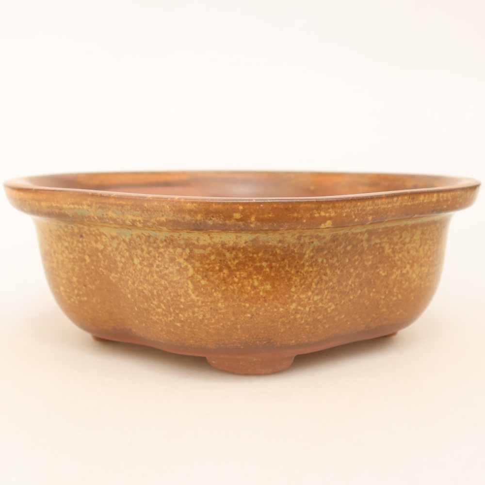 Keramische schaal  16,5 x 14,5 x 6 cm, kleur bruin